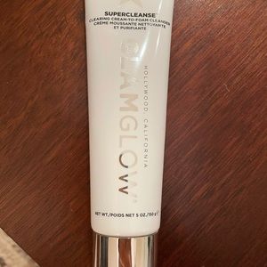 Glamglow face wash used only twice.